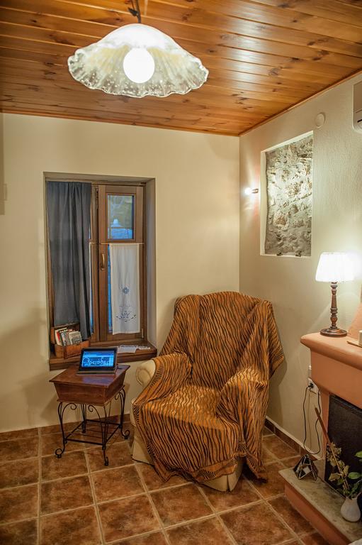 Hotel Oriades Mourésion Habitación foto